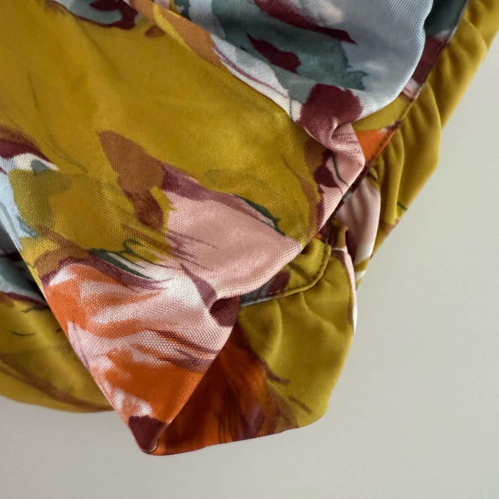 Vintage St. John SoCa Yellow Silk Floral Print Top - Mustard - Picture 7 of 9